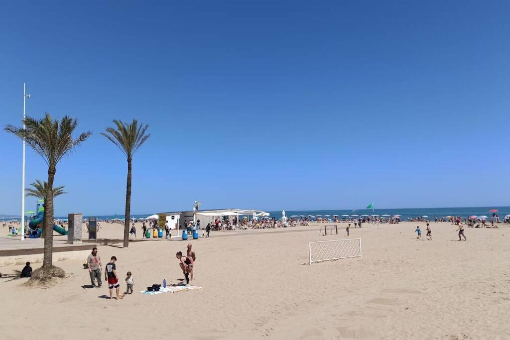 Apartamento, Estudio En La Playa Playa de Gandia Экстерьер фото